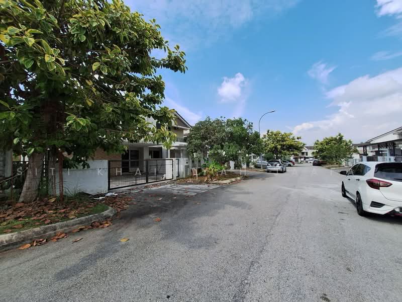 Semi-Detached House for Sale in Puncak Bestari (Puncak Alam) - SITI KHAIRIYAH JAAFAR - PropertyGuru.com.my