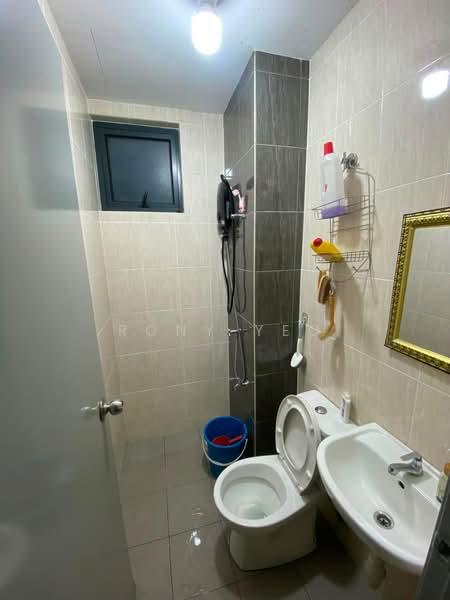Kondominium untuk Disewa di Vista Bangi - Rony Yeo - Bathroom - PropertyGuru.com.my