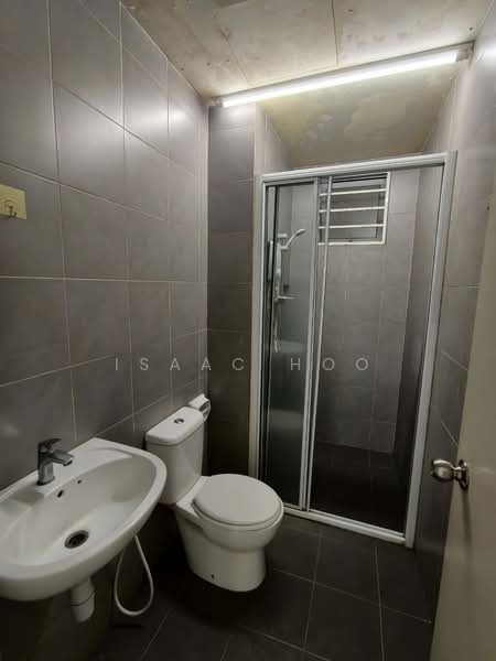 Kediaman Servis untuk Disewa di Savanna Executive Suite @ Southville City - Isaac Hoo - Bathroom - PropertyGuru.com.my