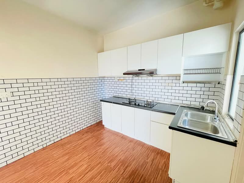 Pangsapuri untuk Dijual di Pangsapuri Seruling - Amirul Akmal - Kitchen - PropertyGuru.com.my