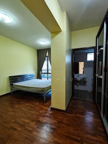 Pangsapuri untuk Disewa di Molek Pine 2 - Vera Cheong - Bedroom - PropertyGuru.com.my
