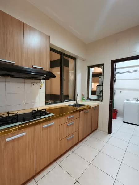 Pangsapuri untuk Disewa di Molek Pine 2 - Vera Cheong - Kitchen - PropertyGuru.com.my