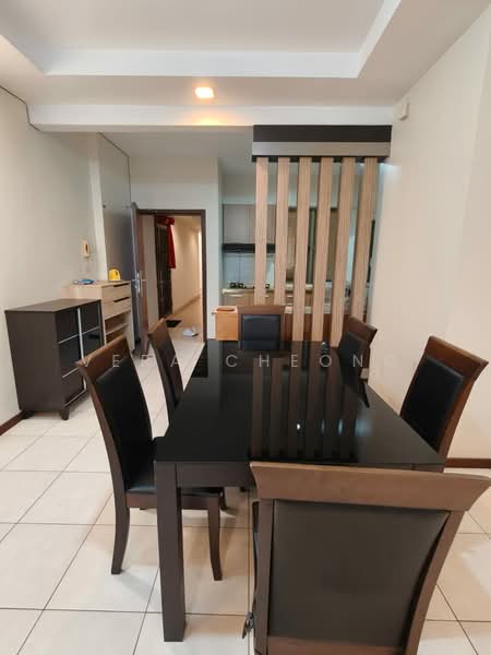 Pangsapuri untuk Disewa di Molek Pine 2 - Vera Cheong - Dining Room - PropertyGuru.com.my