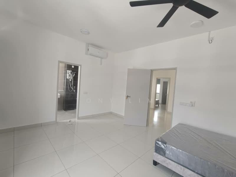 Rumah Teres 2-Tingkat untuk Disewa di Leisure Farm (Gelang Patah) - Tony Lim - Bedroom - PropertyGuru.com.my