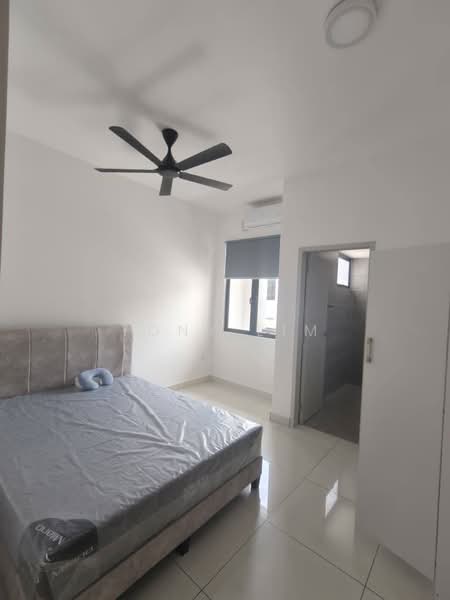 Rumah Teres 2-Tingkat untuk Disewa di Leisure Farm (Gelang Patah) - Tony Lim - Bedroom - PropertyGuru.com.my