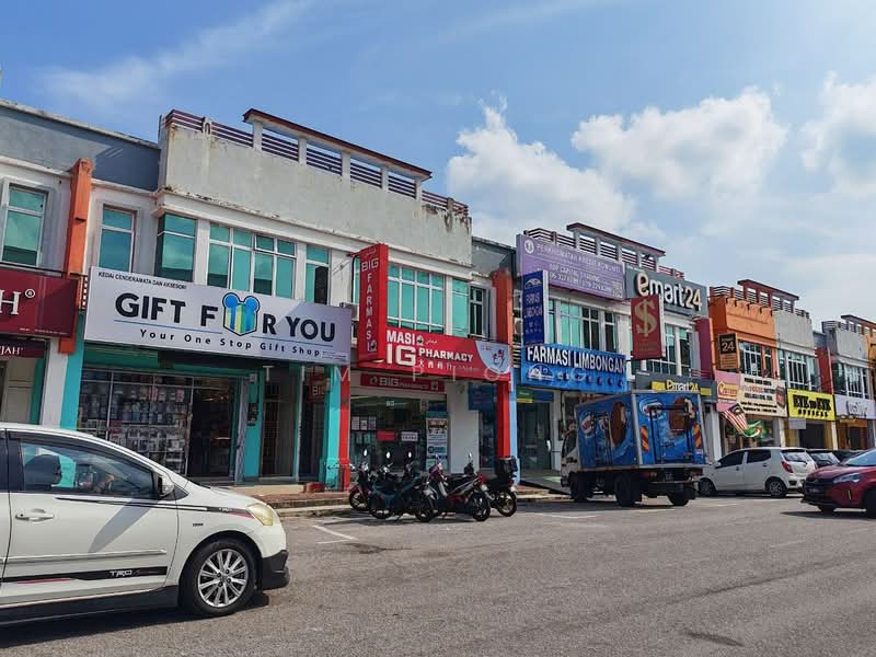 Shop for Sale in Taman Paya Rumput Utama (Paya Rumput) - Tim Piong - Exterior - PropertyGuru.com.my