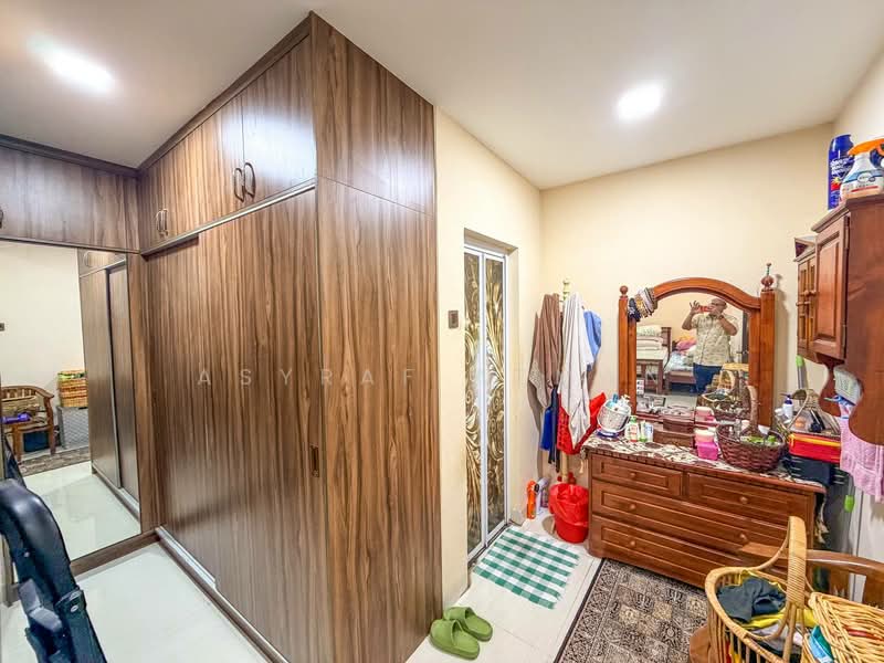 2-storey Terraced House for Sale in Alam Damai (Cheras) - Asyraf Azman - Bedroom - PropertyGuru.com.my