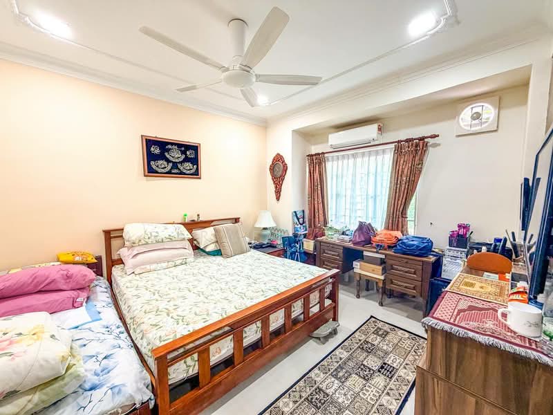 2-storey Terraced House for Sale in Alam Damai (Cheras) - Asyraf Azman - Bedroom - PropertyGuru.com.my