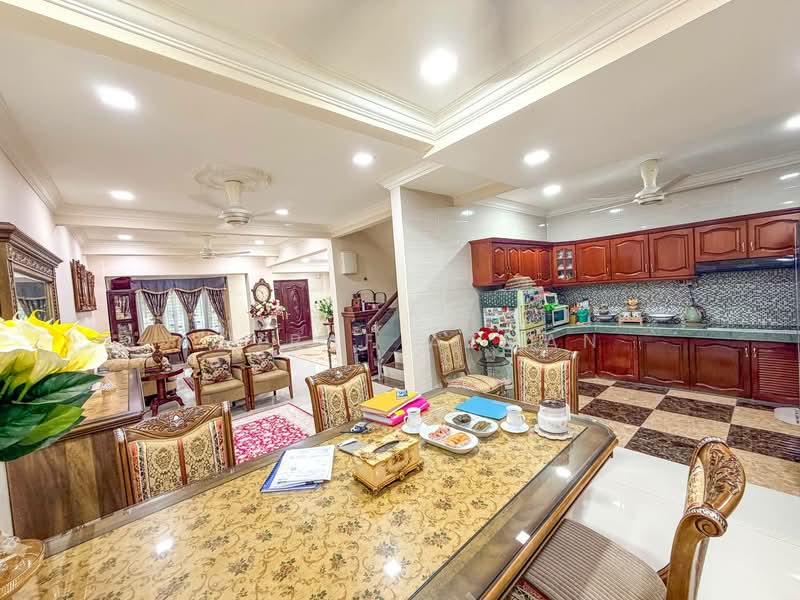 2-storey Terraced House for Sale in Alam Damai (Cheras) - Asyraf Azman - Living Room - PropertyGuru.com.my
