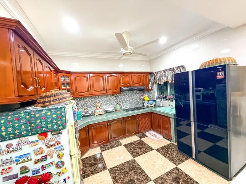 2-storey Terraced House for Sale in Alam Damai (Cheras) - Asyraf Azman - Kitchen - PropertyGuru.com.my
