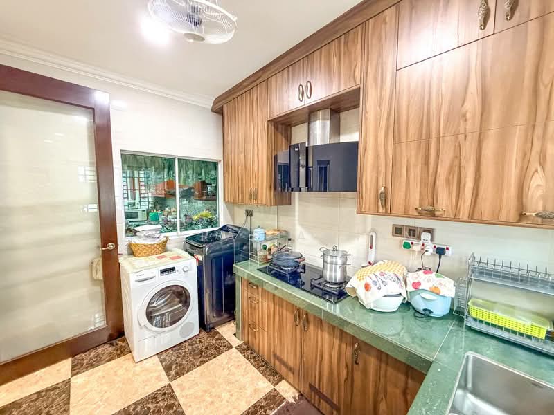 2-storey Terraced House for Sale in Alam Damai (Cheras) - Asyraf Azman - Kitchen - PropertyGuru.com.my