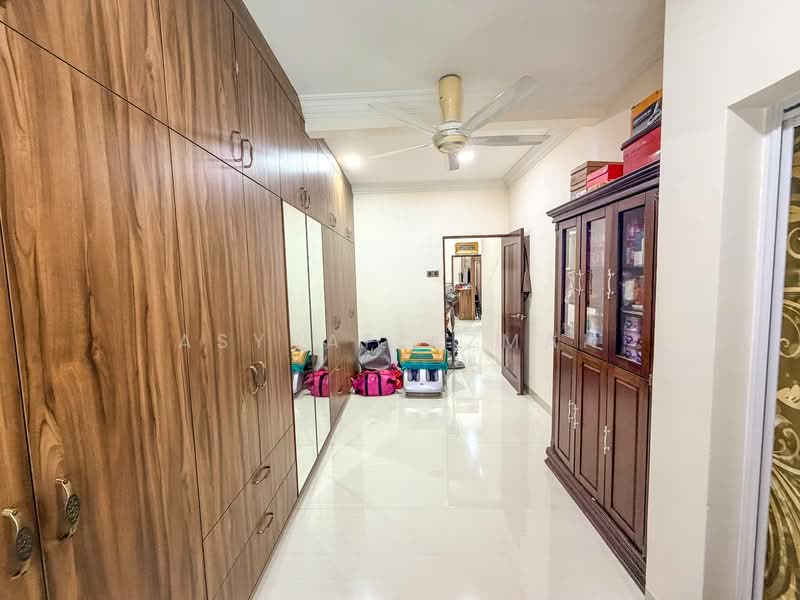 2-storey Terraced House for Sale in Alam Damai (Cheras) - Asyraf Azman - Corridor - PropertyGuru.com.my