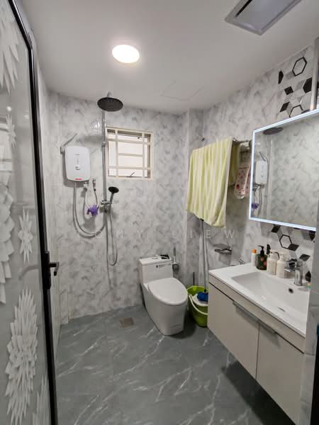 Rumah Bandar untuk Dijual di Taman Mastiara (Jalan Ipoh) - Tony Liew - Bathroom - PropertyGuru.com.my