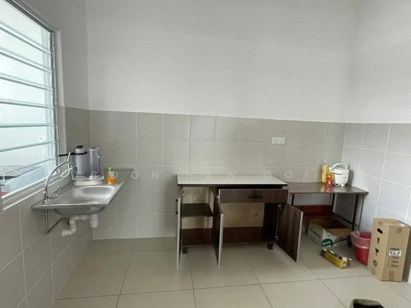 Kediaman Servis untuk Disewa di Palm Garden - Boon Haw Ooi - Kitchen - PropertyGuru.com.my