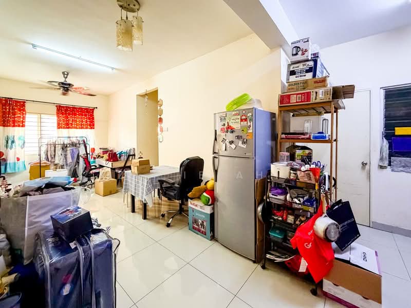 Apartment for Sale at Putra Suria Residence - Azli Ibrahim - Living Room - PropertyGuru.com.my