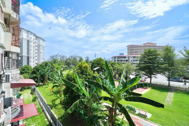 Pangsapuri untuk Dijual di Kenari Court - Izzaza Izzati - Exterior - PropertyGuru.com.my