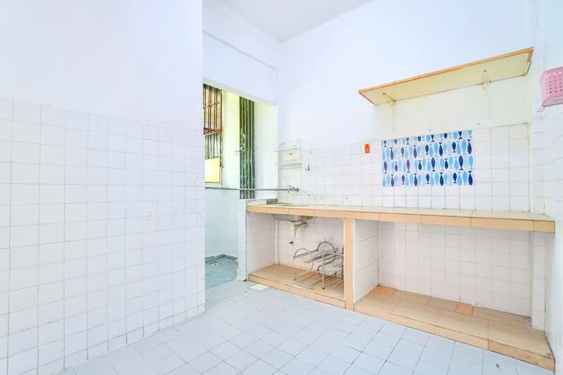 Pangsapuri untuk Dijual di Kenari Court - Izzaza Izzati - Kitchen - PropertyGuru.com.my