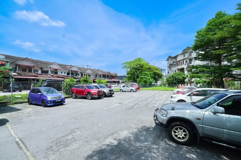Pangsapuri untuk Dijual di Kenari Court - Izzaza Izzati - Exterior - PropertyGuru.com.my