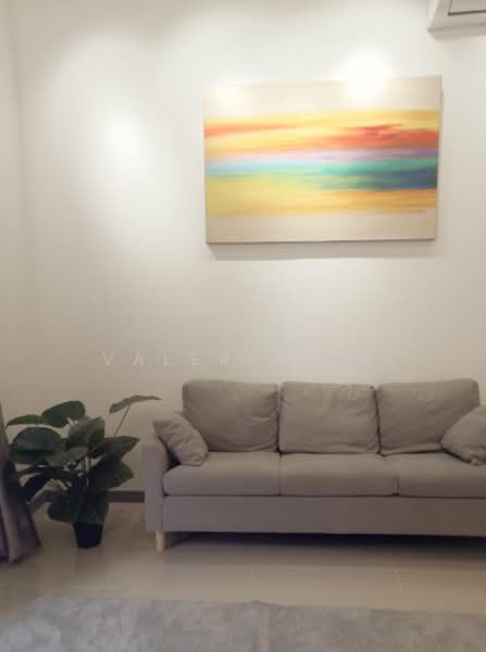 Servis Apartment untuk Dijual di United Point (Residensi Berpadu) - Valerie Ng - Living Room - PropertyGuru.com.my
