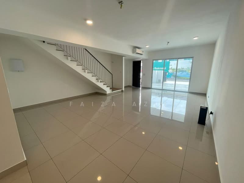 2-storey Terraced House for Sale in Kuala Selangor (Selangor) - Faiza Aziz - Living Room - PropertyGuru.com.my