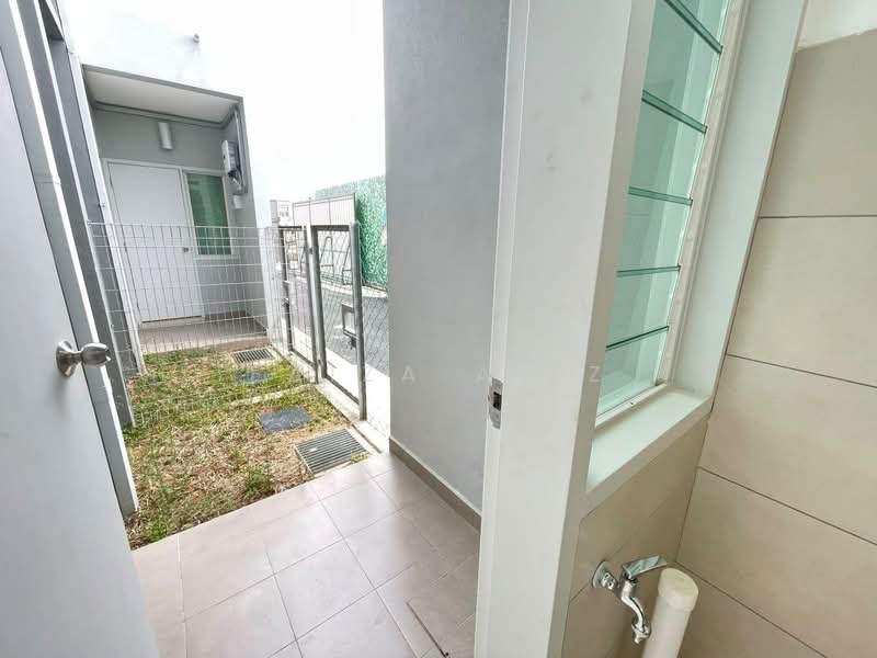 2-storey Terraced House for Sale in Kuala Selangor (Selangor) - Faiza Aziz - Exterior - PropertyGuru.com.my