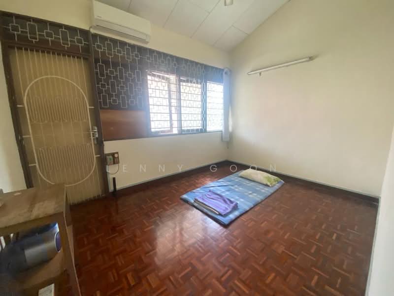 Semi-Detached House for Sale in Pantai Jerejak (Bayan Lepas) - Lenny Goon - PropertyGuru.com.my