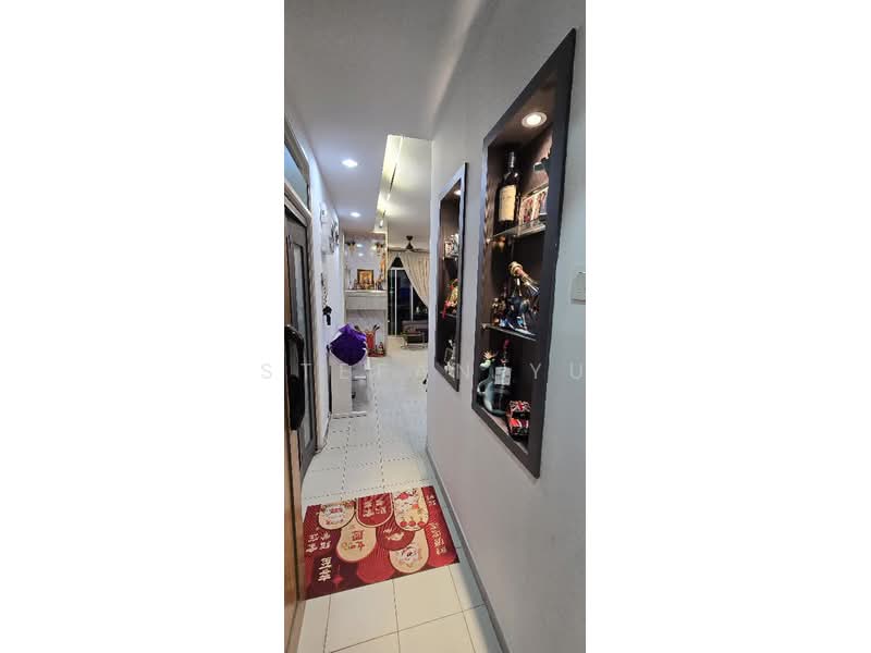 Apartment for Sale at Lake View Suites - Stefan Yu - Corridor - PropertyGuru.com.my