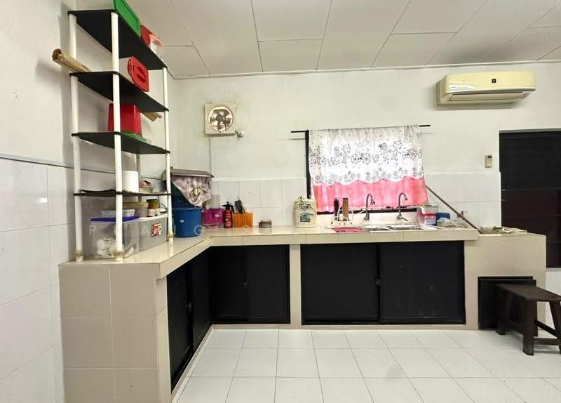 2-storey Terraced House for Sale in Batu Berendam (Melaka) - Phang Seow Ling - Kitchen - PropertyGuru.com.my