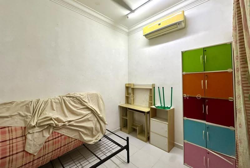 2-storey Terraced House for Sale in Batu Berendam (Melaka) - Phang Seow Ling - Bedroom - PropertyGuru.com.my