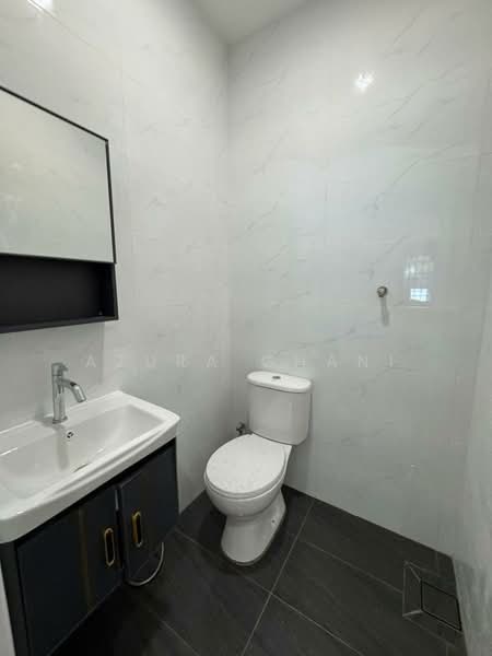 Rumah Teres 1-Tingkat untuk Dijual di Sungai Lalang (Kedah) - Azura Ghani - Bathroom - PropertyGuru.com.my