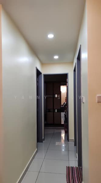 Kediaman Servis untuk Dijual di KL Traders Square - Yanny Siow - Corridor - PropertyGuru.com.my