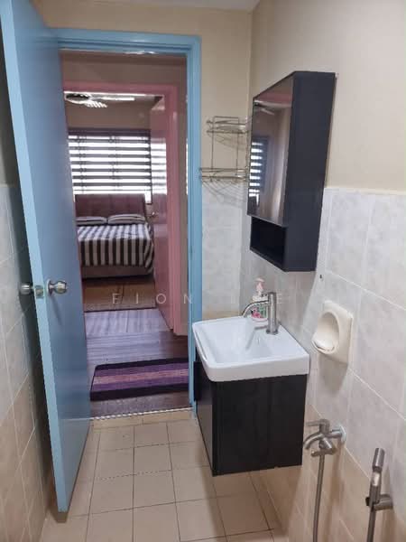 Apartment for Sale at Bayu Puteri 3 - Fion Lee - Bathroom - PropertyGuru.com.my