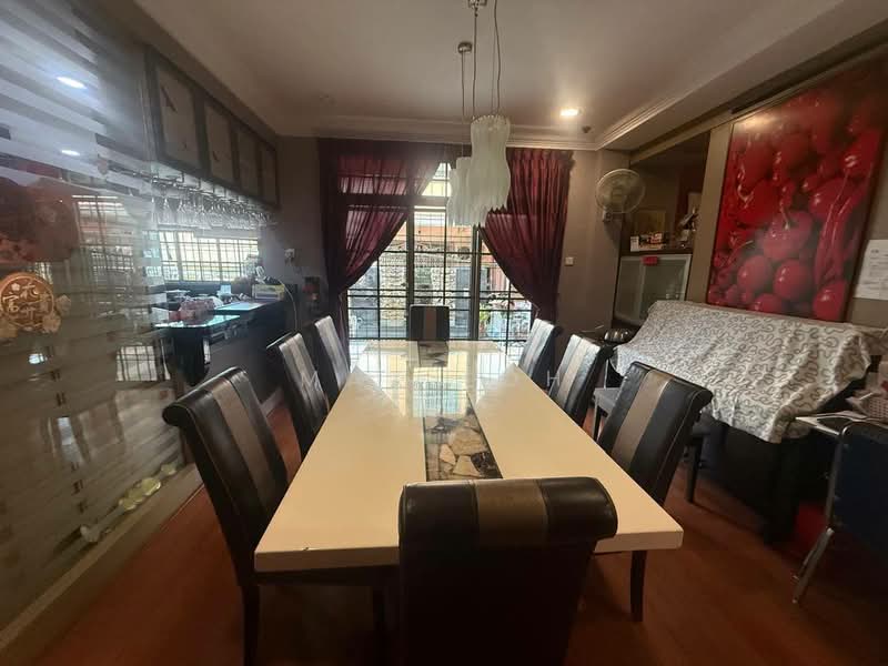 Cluster House for Sale in Taman Medan Jaya (Kota Tinggi) - Max Loh - Dining Room - PropertyGuru.com.my