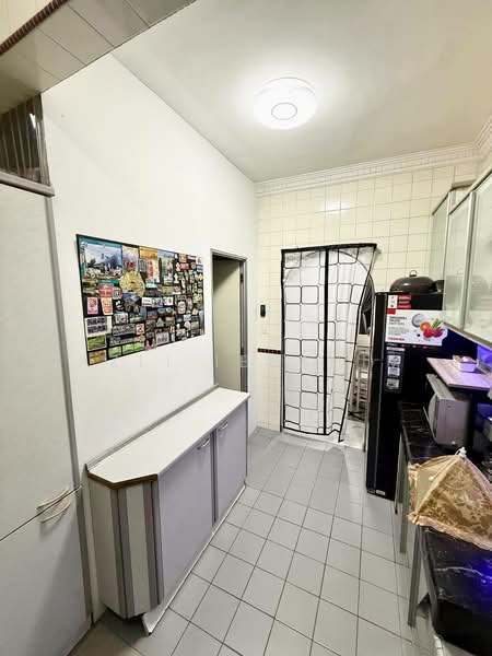 2-storey Terraced House for Sale in Ampang (Kuala Lumpur) - Azli Ibrahim - Kitchen - PropertyGuru.com.my