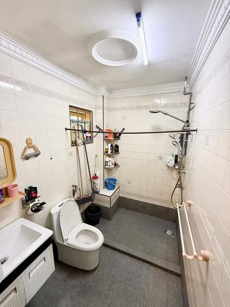 2-storey Terraced House for Sale in Ampang (Kuala Lumpur) - Azli Ibrahim - Bathroom - PropertyGuru.com.my