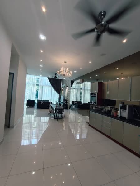 3-storey Terraced House for Rent in Bandar Nusaputra (Puchong) - SY Chan - Living Room - PropertyGuru.com.my