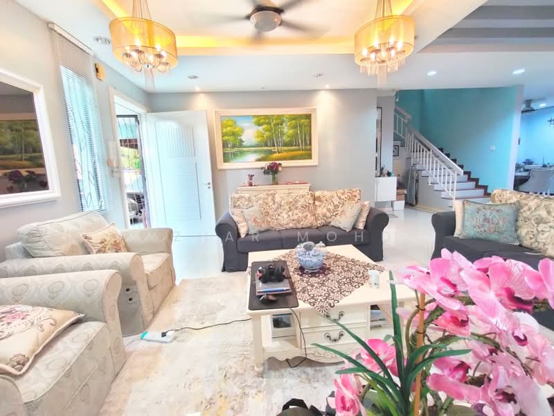 Rumah Berkembar untuk Dijual di Cahaya Spk (Shah Alam) - Azhar Mohd - Living Room - PropertyGuru.com.my
