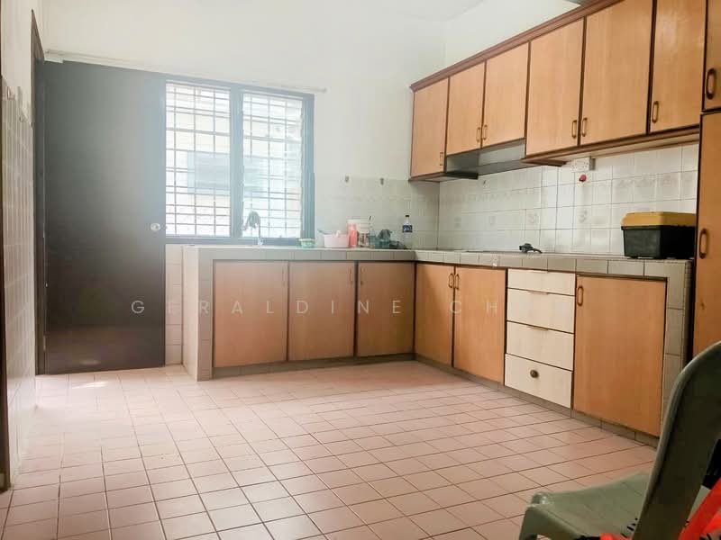 Rumah Teres 2-Tingkat untuk Disewa di Bukit Gasing (Petaling Jaya) - Geraldine Chan - Kitchen - PropertyGuru.com.my
