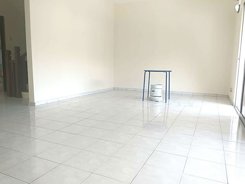 Rumah Teres 2-Tingkat untuk Disewa di Bukit Gasing (Petaling Jaya) - Geraldine Chan - Living Room - PropertyGuru.com.my