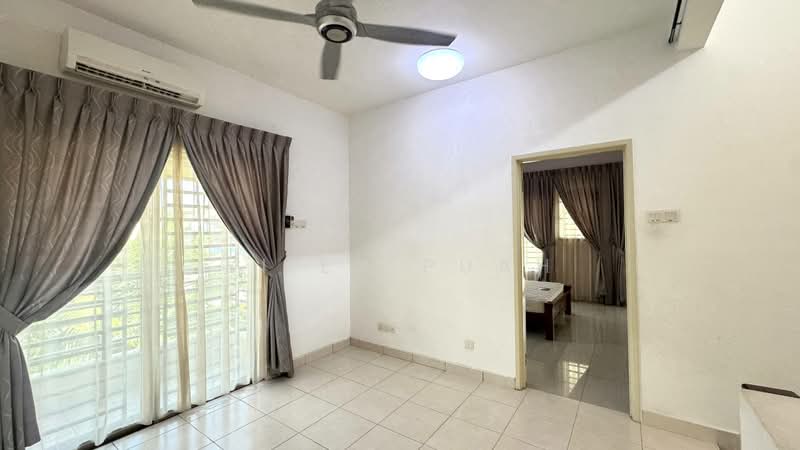 Rumah Teres 2-Tingkat untuk Dijual di Taman Seri Austin (Tebrau) - Yi En Puah - Bedroom - PropertyGuru.com.my