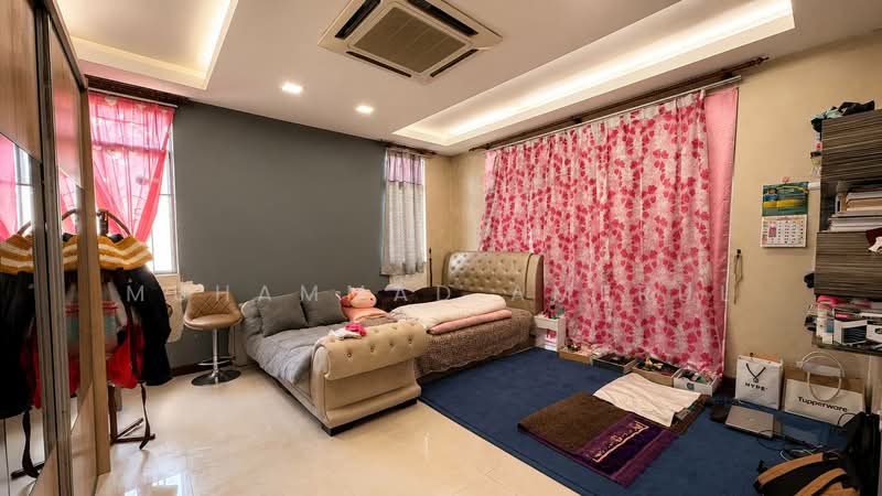 Bungalow House untuk Dijual di Subang Bestari (Shah Alam) - Muhammad Amerul - Bedroom - PropertyGuru.com.my