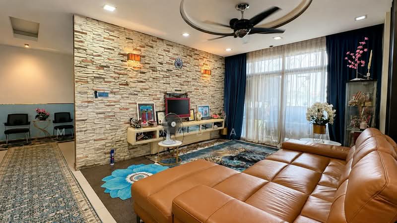 Bungalow House untuk Dijual di Subang Bestari (Shah Alam) - Muhammad Amerul - Living Room - PropertyGuru.com.my