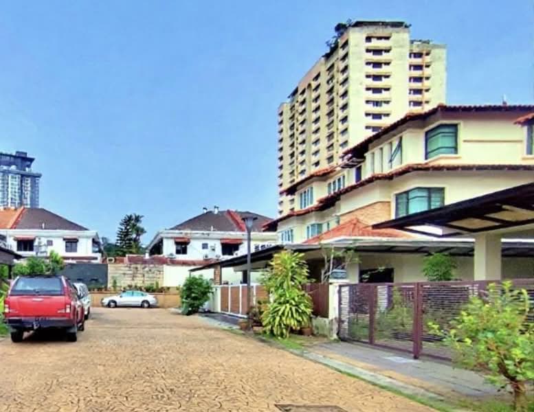 Semi-Detached House for Sale in Taman Yarl (Jalan Klang Lama (Old Klang Road)) - Robin Loh - PropertyGuru.com.my