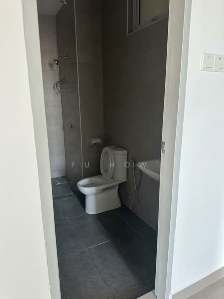 Kondominium untuk Dijual di The Paradigm Suites - FU HOW - Bathroom - PropertyGuru.com.my