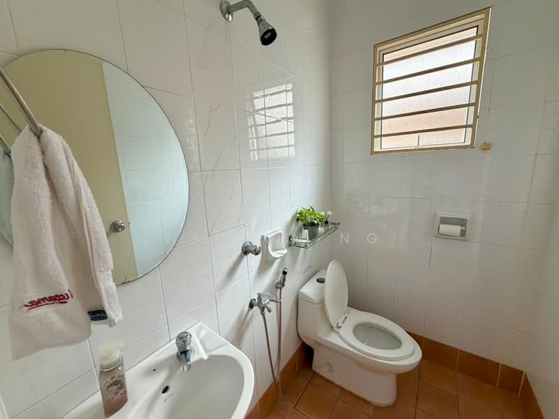 2-storey Terraced House for Sale in Setia Alam ( Anjung Sari) (Setia Alam) - Wilson Ng - Bathroom - PropertyGuru.com.my