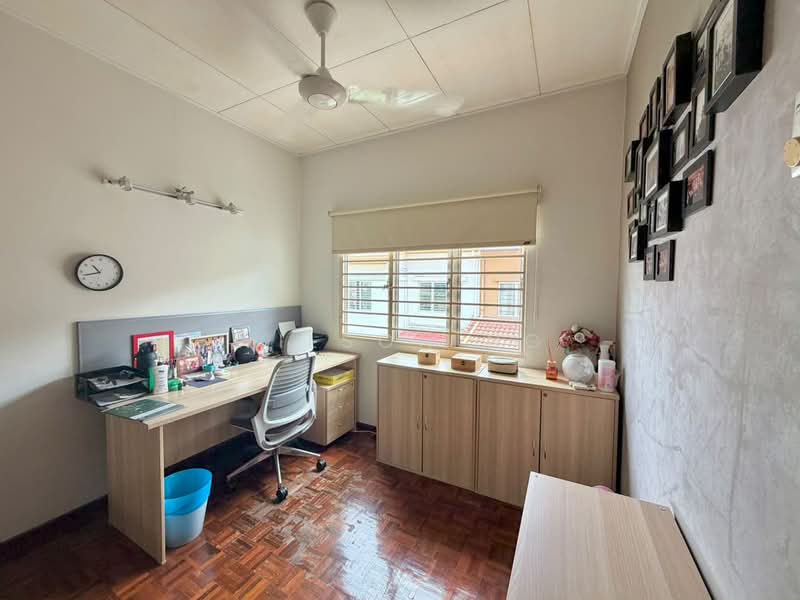 2-storey Terraced House for Sale in Setia Alam ( Anjung Sari) (Setia Alam) - Wilson Ng - Study - PropertyGuru.com.my