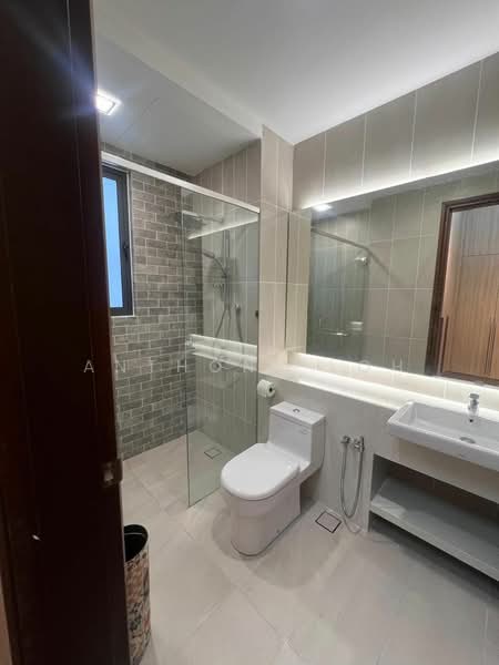 Condominium for Rent at Queens Residences Q1 @ Queens Waterfront - Anthony Loh - Bathroom 1 - PropertyGuru.com.my