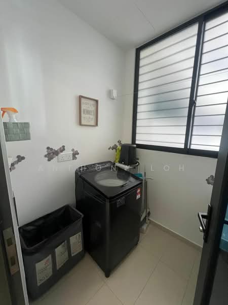 Condominium for Rent at Queens Residences Q1 @ Queens Waterfront - Anthony Loh - Laundry Yard - PropertyGuru.com.my
