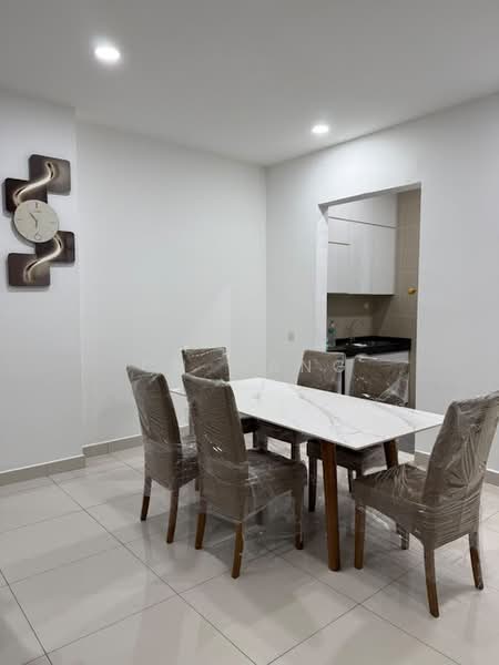 2-storey Terraced House for Rent in Taman Ekoflora (Johor Bahru) - CN Wang - Dining Room - PropertyGuru.com.my