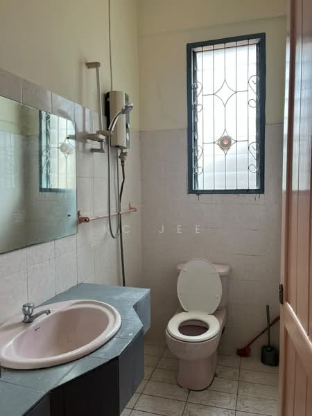 Semi-Detached House for Rent in Kuching (Sarawak) - KC Jee - PropertyGuru.com.my